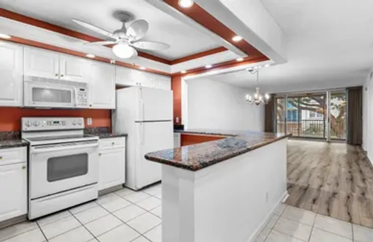 2008 S FEDERAL HWY APT 206, BOYNTON BEAC..., Boynton Beach, FL 33435