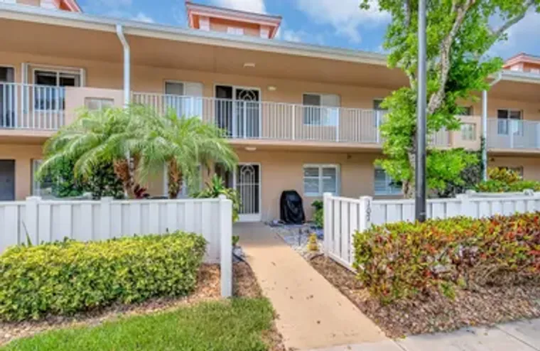 5914 REGAL GLEN DR APT 107, BOYNTON BEAC..., Boynton Beach, FL 33437