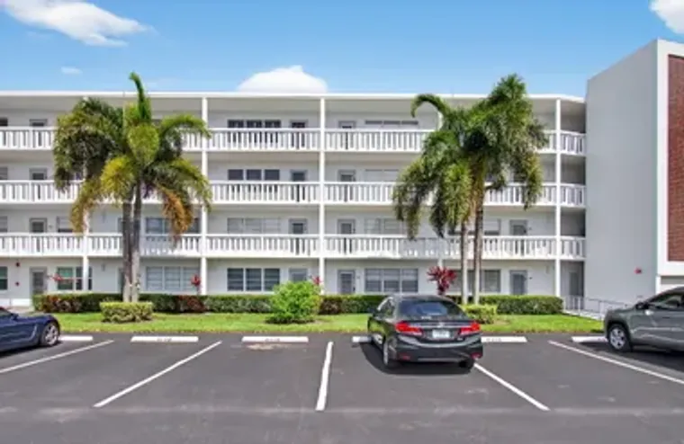 1116 CAMBRIDGE E UNIT E, DEERFIELD BEACH..., Deerfield Beach, FL 33442