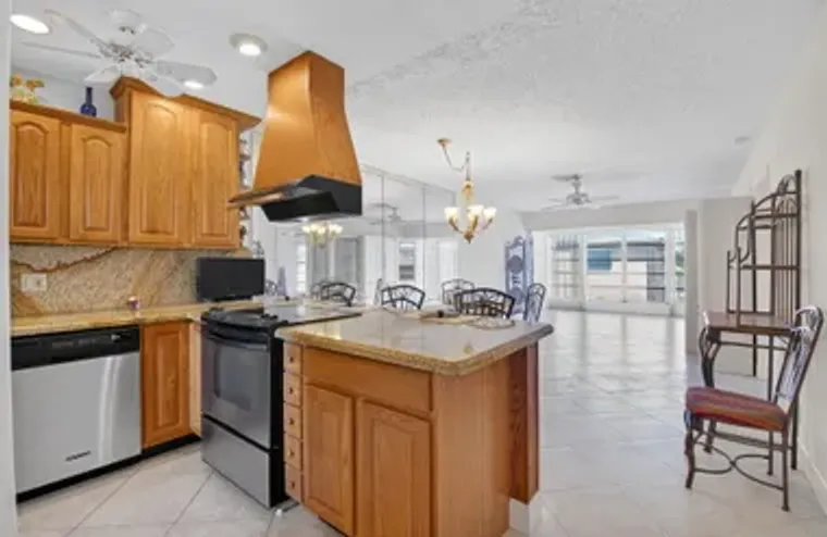 1111 LEMON TREE TER APT 204, DELRAY BEAC..., Delray Beach, FL 33445