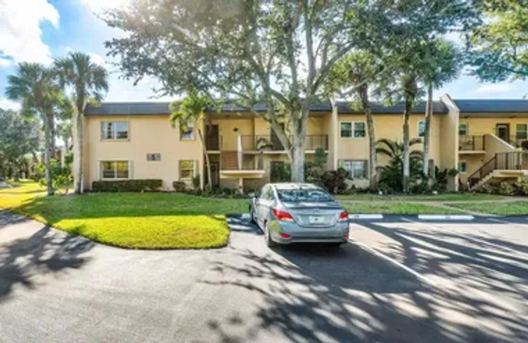 148 LAKE CONSTANCE DR # 148, WEST PALM B..., West Palm Beach, FL 33411