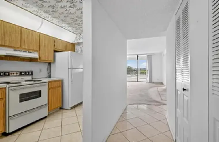 4640 LUCERNE LAKES BLVD 503, LAKE WORTH,..., Lake Worth, FL 33467