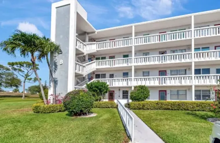 1020 ELLESMERE B # 1020, DEERFIELD BEACH..., Deerfield Beach, FL 33442