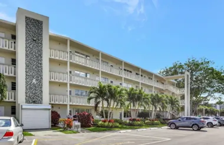 4004 CAMBRIDGE A # 4004, DEERFIELD BEACH..., Deerfield Beach, FL 33442
