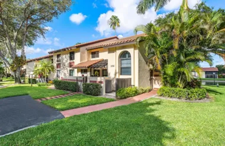 10431 S CIRCLE LAKE DR APT 202, BOYNTON ..., Boynton Beach, FL 33437
