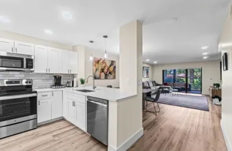 18 STRATFORD DR E, BOYNTON BEACH, FL, 33..., Boynton Beach, FL 33436