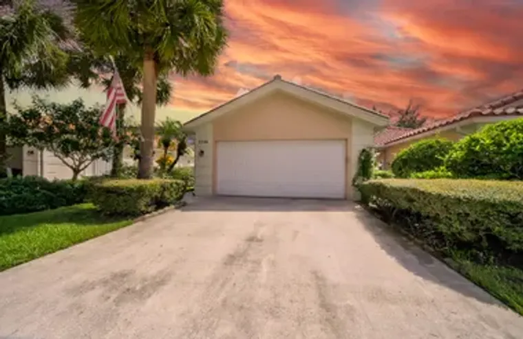 2708 LIVINGSTON LN, WEST PALM BEACH, FL,..., West Palm Beach, FL 33411