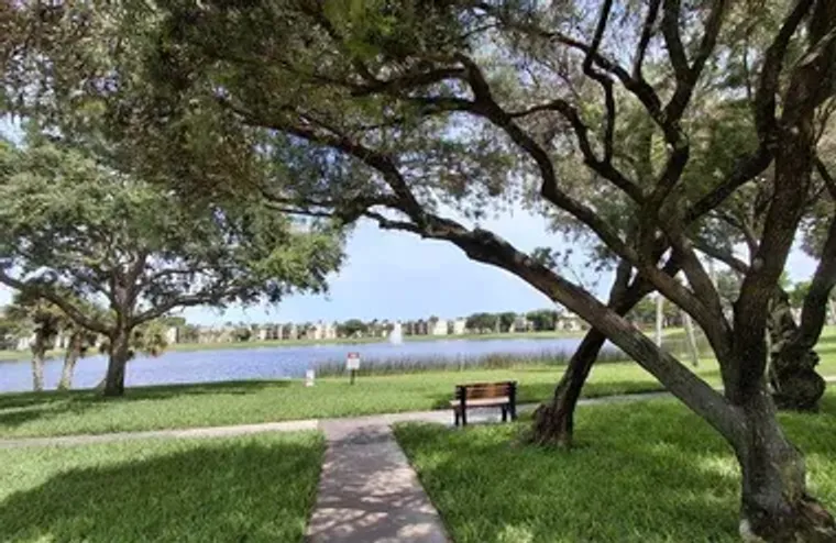 5220 LAS VERDES CIR 304, DELRAY BEACH, F..., Delray Beach, FL 33484