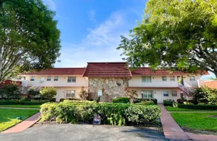 12008 POINCIANA BLVD 106, ROYAL PALM BEA..., Royal Palm Beach, FL 33411