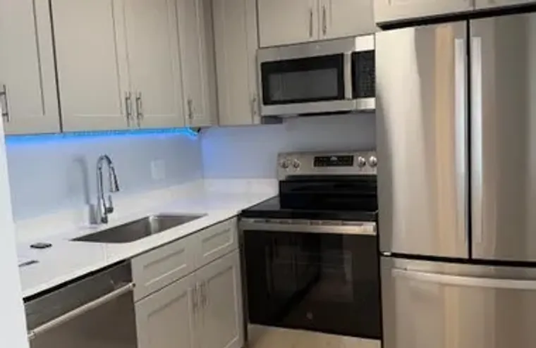 3240 LAKE OSBORNE DR 108, LAKE WORTH BEA..., Lake Worth Beach, FL 33461