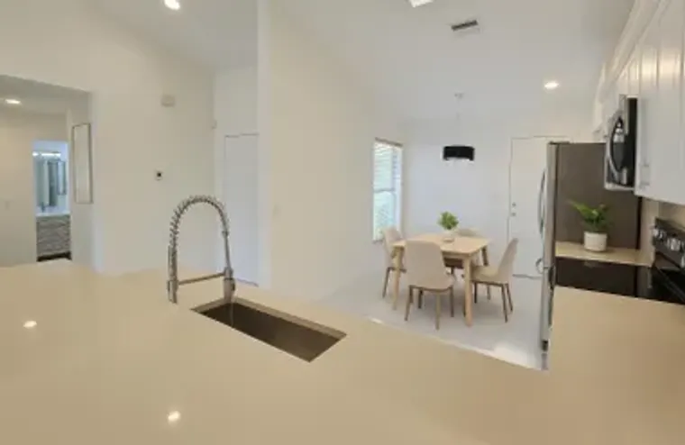 5622 ROYAL LAKE CIR, BOYNTON BEACH, FL, ..., Boynton Beach, FL 33437