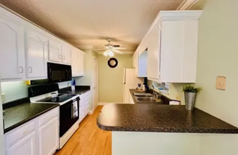 32 LAKE VISTA TRL 101, PORT SAINT LUCIE,..., Port Saint Lucie, FL 34952