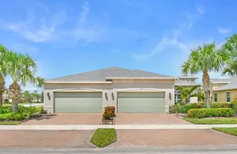 11123 SW SUNRISE LAKE DR, PORT SAINT LUC..., Port Saint Lucie, FL 34987