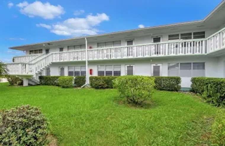 110 KINGSWOOD F, WEST PALM BEACH, FL, 33..., West Palm Beach, FL 33417