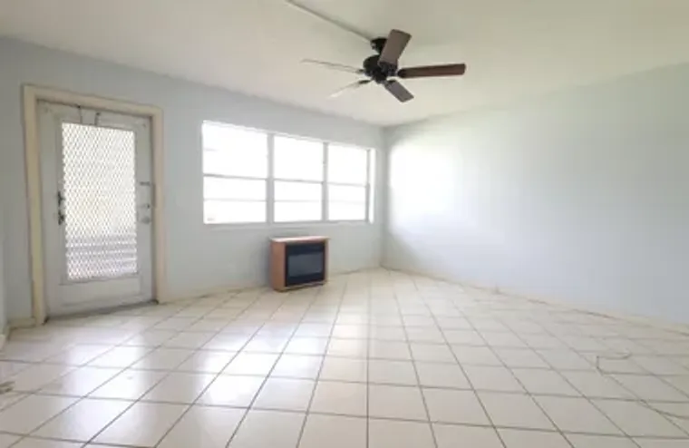 215 CANTERBURY J, WEST PALM BEACH, FL, 3..., West Palm Beach, FL 33417