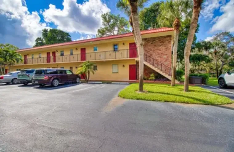 1911 SW PALM CITY RD J, STUART, FL, 3499..., Stuart, FL 34994