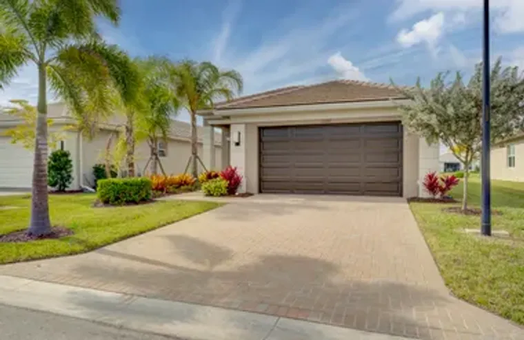 11668 SW MOON RIVER WAY WAY, PORT SAINT ..., Port Saint Lucie, FL 34987