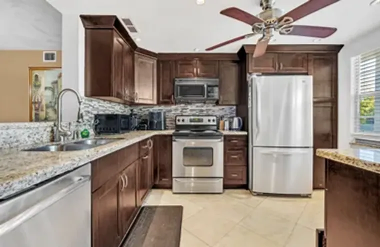 3002 PORTOFINO ISLE L3, COCONUT CREEK, F..., Coconut Creek, FL 33066