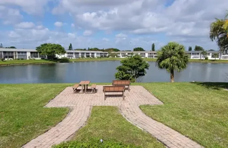 114 CHATHAM E UNIT E, WEST PALM BEACH, F..., West Palm Beach, FL 33417