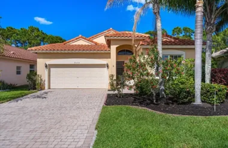 284 NW TOSCANE TRL, PORT SAINT LUCIE, FL..., Port Saint Lucie, FL 34986