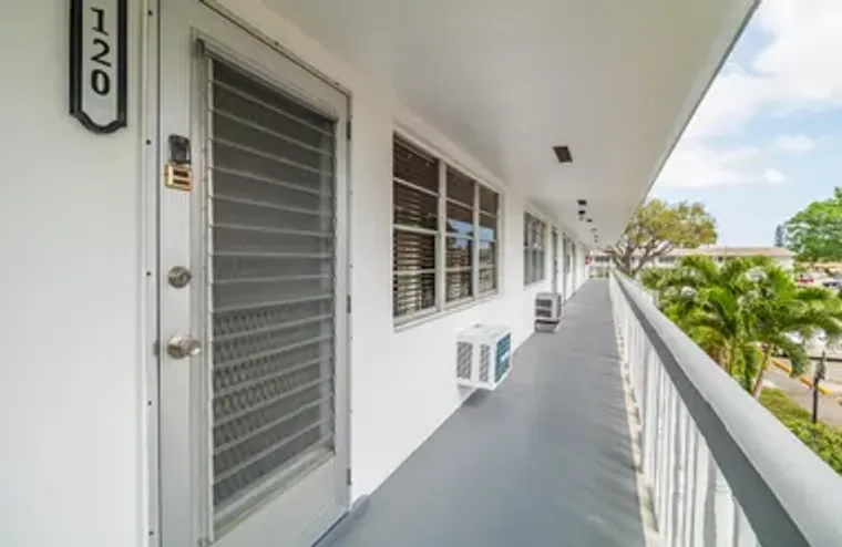 120 NORTHAMPTON F, WEST PALM BEACH, FL, ..., West Palm Beach, FL 33417