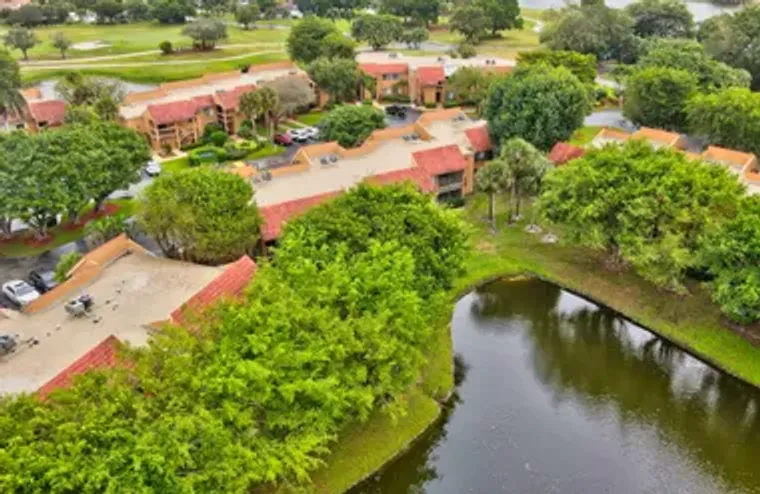 11255 GREEN LAKE DR 202, BOYNTON BEACH, ..., Boynton Beach, FL 33437