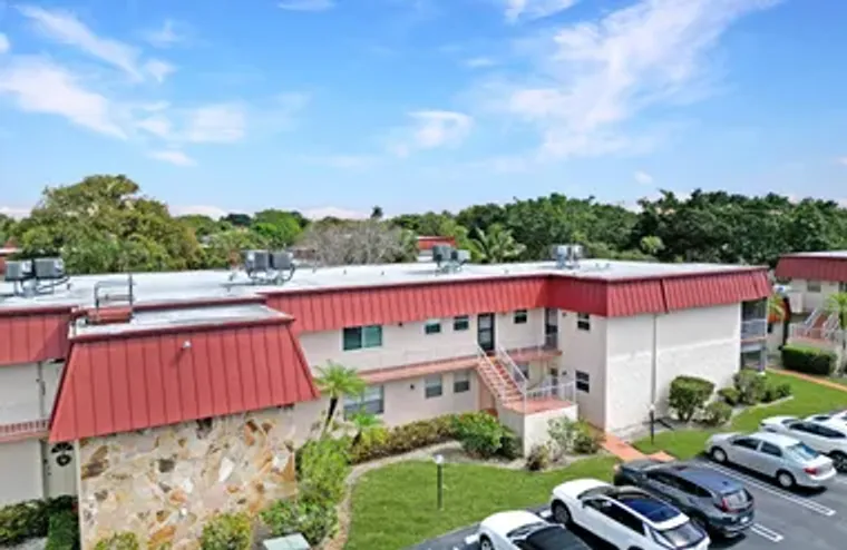 12022 W GREENWAY 206 DR 206, ROYAL PALM ..., Royal Palm Beach, FL 33411