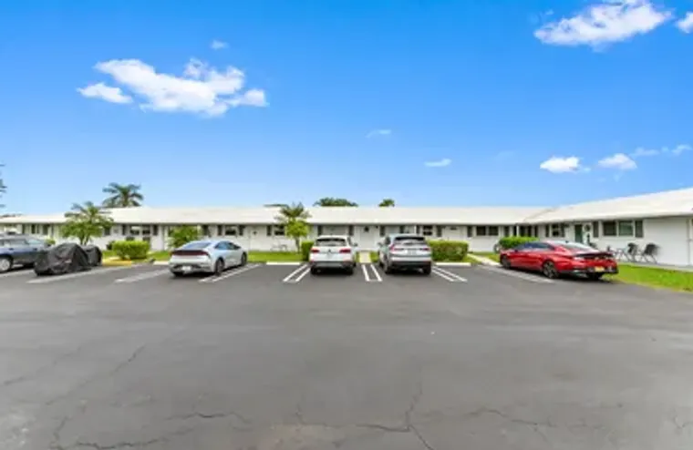 200 LEISURE LAKE CIR 106, BOYNTON BEACH,..., Boynton Beach, FL 33426