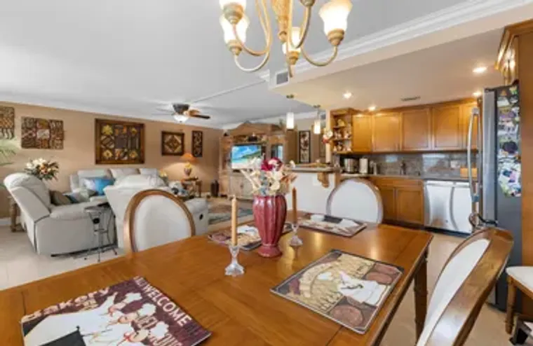 110 GREENBRIER B, WEST PALM BEACH, FL, 3..., West Palm Beach, FL 33417