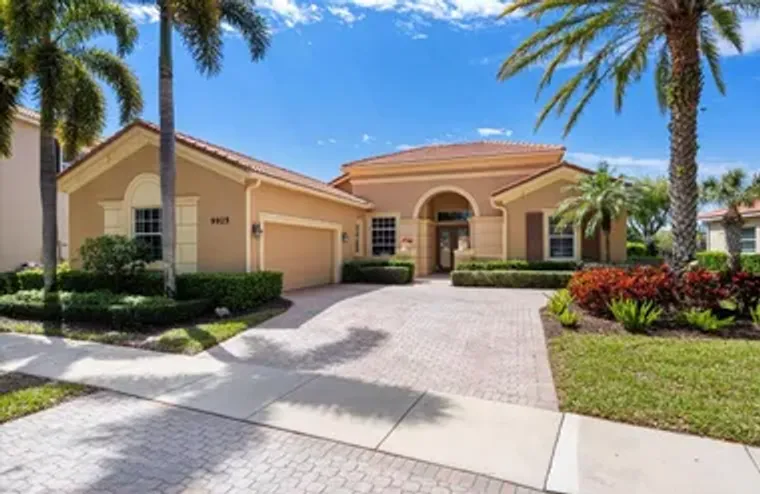 9925 SW NUOVA WAY, PORT SAINT LUCIE, FL,..., Port Saint Lucie, FL 34986