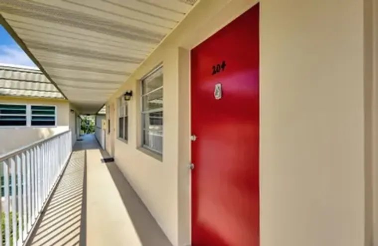 20 VISTA GARDENS TRL 204, VERO BEACH, FL..., Vero Beach, FL 32962