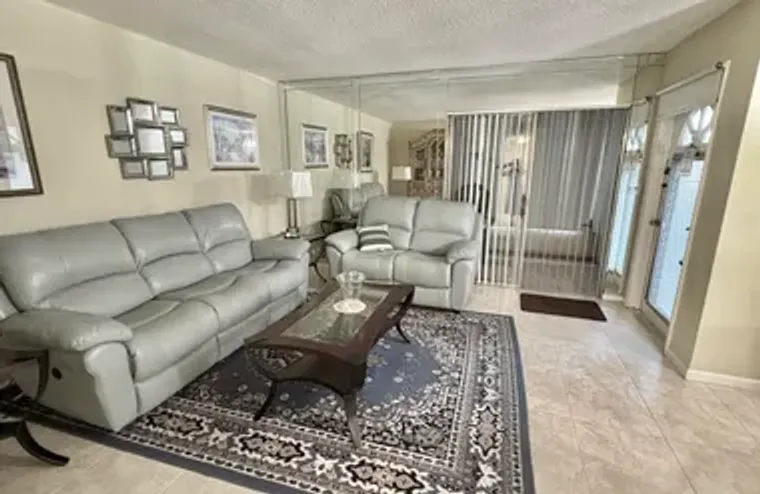 160 PLYMOUTH V, WEST PALM BEACH, FL, 334..., West Palm Beach, FL 33417