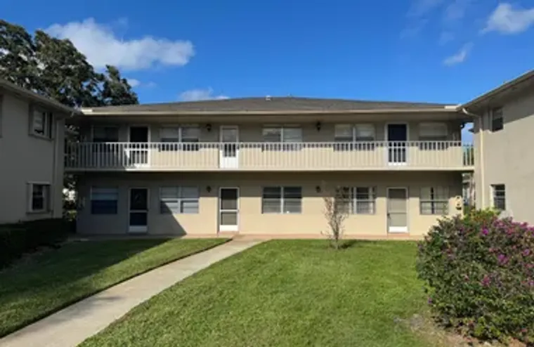 28 LAKE VISTA TRL APT 105, PORT SAINT LU..., Port Saint Lucie, FL 34952