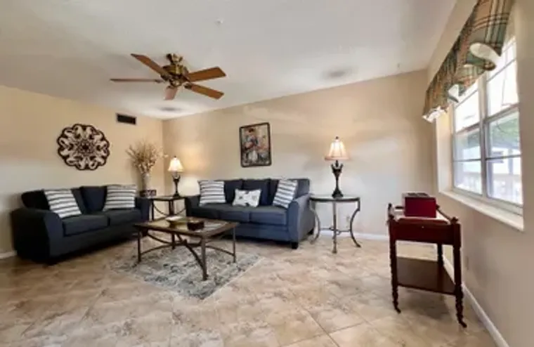 156 BEDFORD F, WEST PALM BEACH, FL, 3341..., West Palm Beach, FL 33417