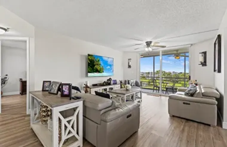 3465 VIA POINCIANA APT 606, LAKE WORTH, ..., Lake Worth, FL 33467