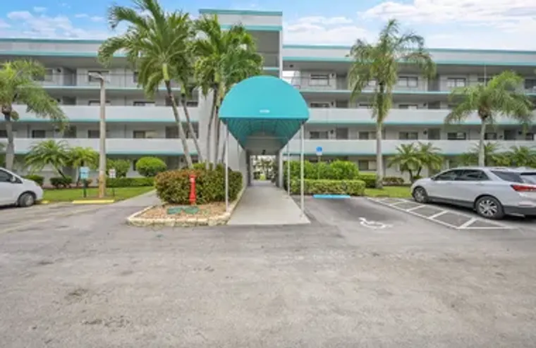 4725 LUCERNE LAKES BLVD 411, LAKE WORTH,..., Lake Worth, FL 33467