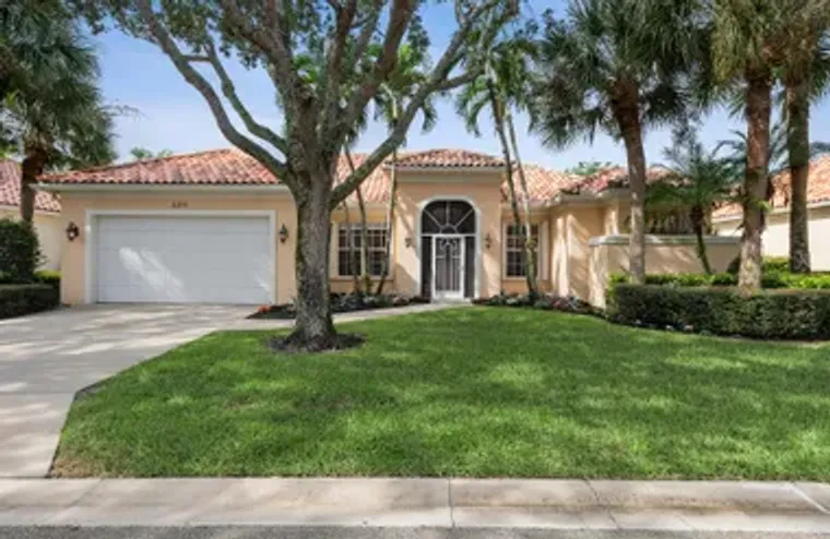 2211 VERO BEACH LN, WEST PALM BEACH, FL,..., West Palm Beach, FL 33411