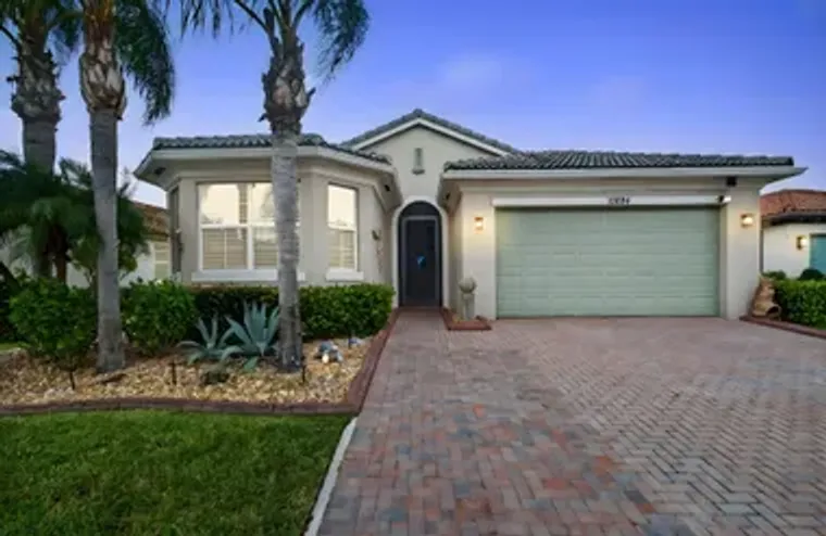 11894 SW CRESTWOOD CIR, PORT SAINT LUCIE..., Port Saint Lucie, FL 34987