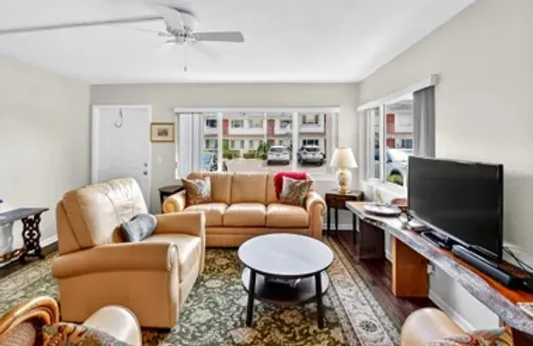 3160 LAKE OSBORNE DR 107, LAKE WORTH BEA..., Lake Worth Beach, FL 33461