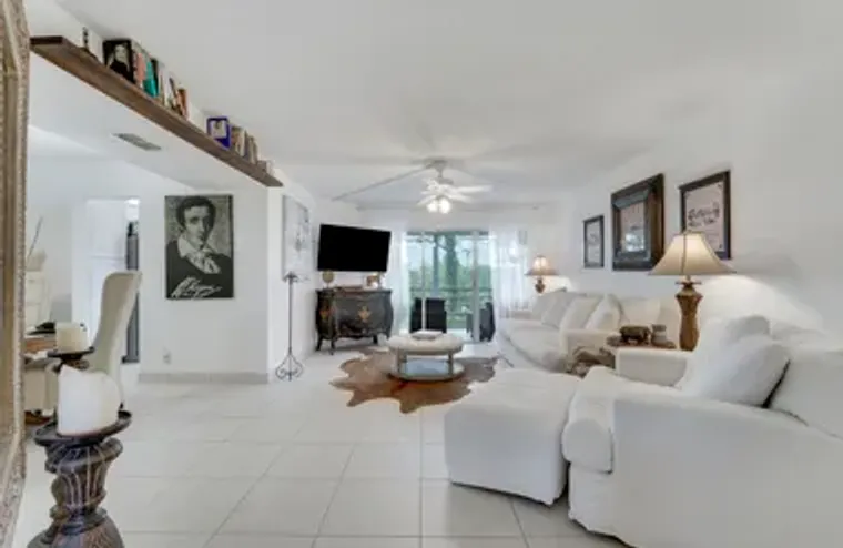 3755 VIA POINCIANA APT 405, GREENACRES, ..., Greenacres, FL 33467