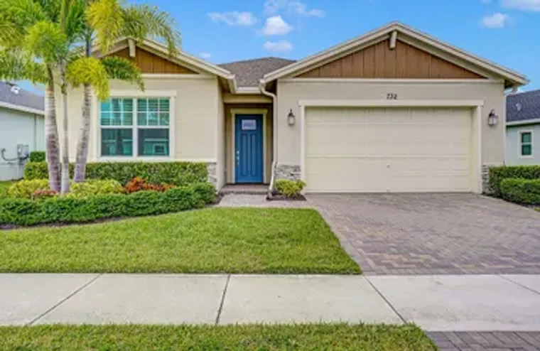 732 SE BLOOMFIELD RD, PORT SAINT LUCIE, ..., Port Saint Lucie, FL 34984