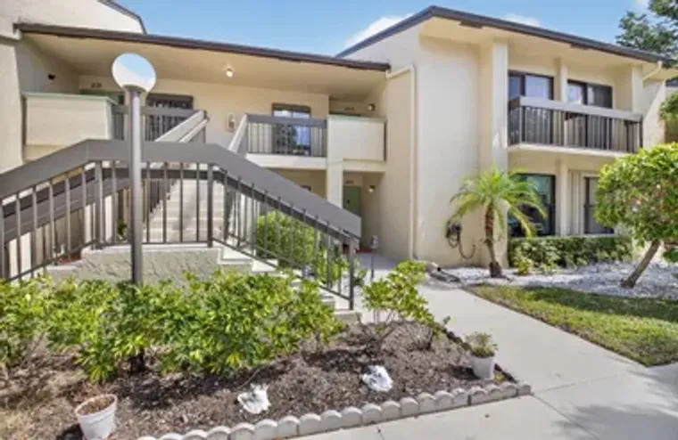 5055 OAK HILL LN 222, DELRAY BEACH, FL, ..., Delray Beach, FL 33484