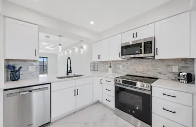 7290 KINGHURST DR 709, DELRAY BEACH, FL,..., Delray Beach, FL 33446