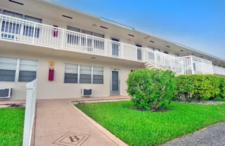 19 HASTINGS B B, WEST PALM BEACH, FL, 33..., West Palm Beach, FL 33417