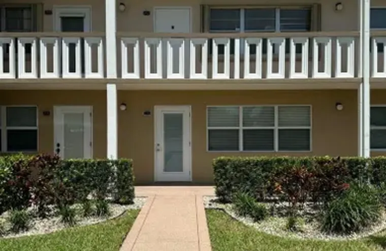 252 SOUTHAMPTON C C, WEST PALM BEACH, FL..., West Palm Beach, FL 33417