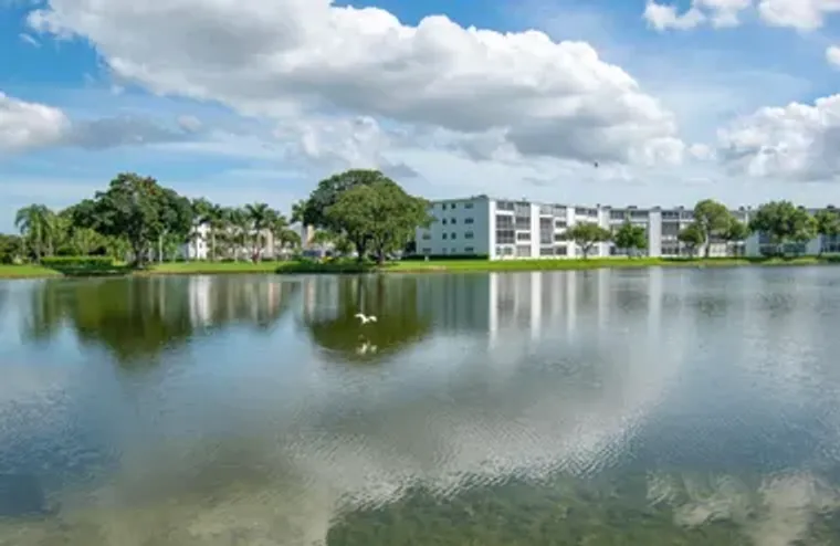 2085 WOLVERTON E UNIT E, BOCA RATON, FL,..., Boca Raton, FL 33434