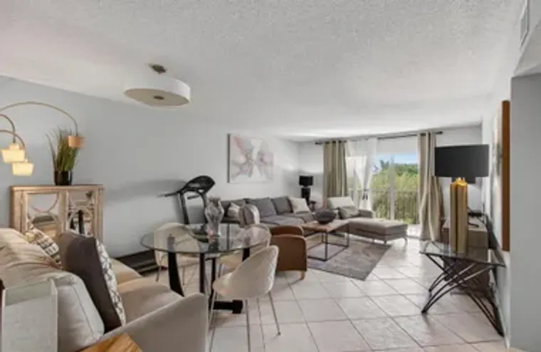7006 HUNTINGTON LN APT 306, DELRAY BEACH..., Delray Beach, FL 33446