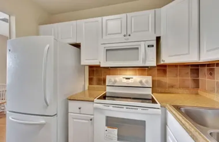 162 COVENTRY G, WEST PALM BEACH, FL, 334..., West Palm Beach, FL 33417