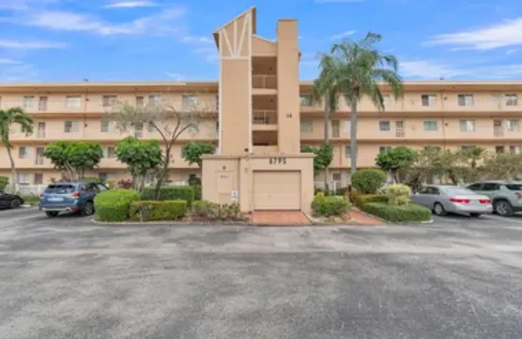 6795 HUNTINGTON LN APT 306, DELRAY BEACH..., Delray Beach, FL 33446