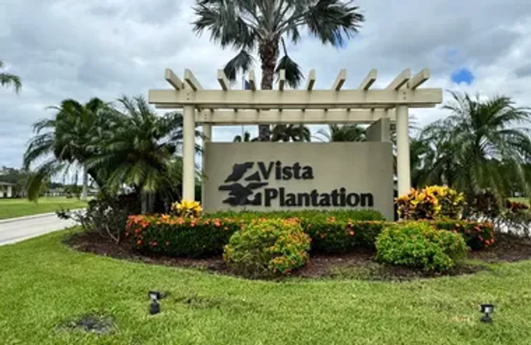 44 PLANTATION DR APT 102, VERO BEACH, FL..., Vero Beach, FL 32966